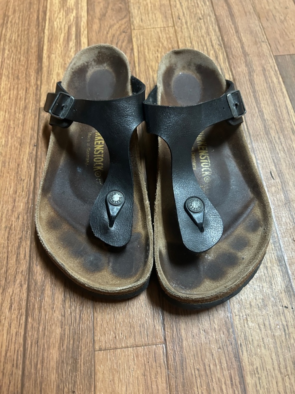 Birkenstock Black Leather T-Strap Thong Sandals - Picture 2 of 6